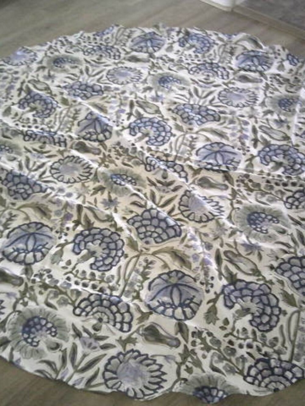 NEW NYLON CLOTH WIPE CLEAN TABLECLOTH COVER FLORAL PRINT 72" MACHINE WASHABLE 🌼